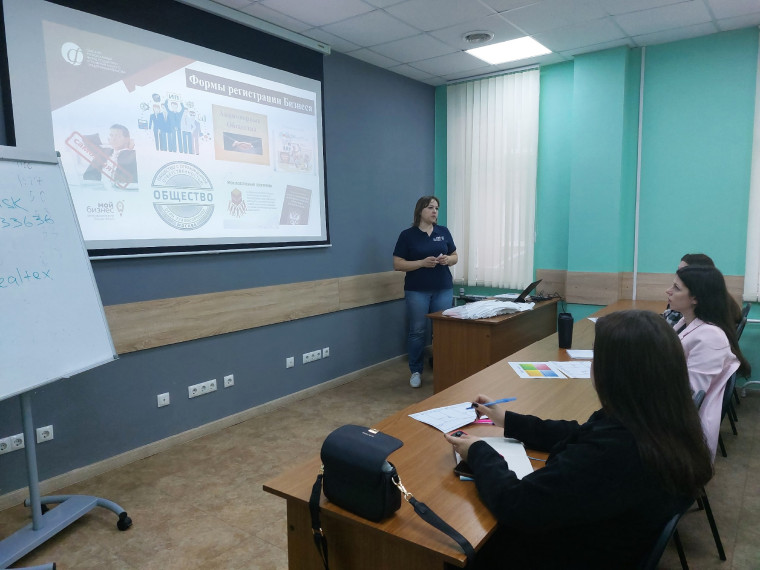 В Омской области объявлен дополнительный набор на обучение для получения грантов на открытие или развитие своего дела. В Омской области объявлен дополнительный набор на обучение для получения грантов на открытие или развитие своего дела.